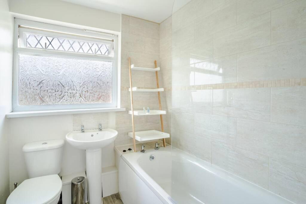 Off Road Parking, Smart Tv In Each Room! Swansea Ngoại thất bức ảnh