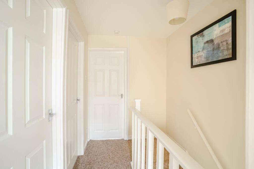 Off Road Parking, Smart Tv In Each Room! Swansea Ngoại thất bức ảnh